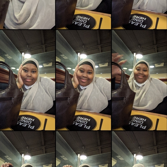 Meet your Posher, Aisha - Picture 2 of 2